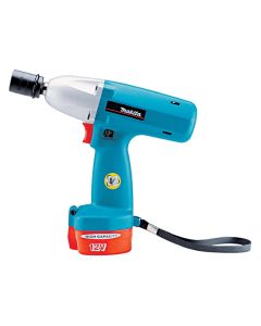 MAK6911HDWA image(0) - Makita 1/2" Drive Cordless Imp Wrench Kit