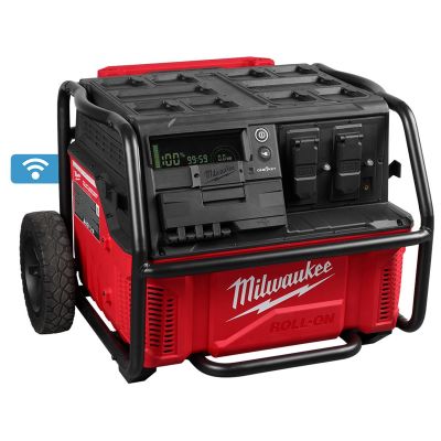 MLW3300R image(0) - Milwaukee Tool ROLL-ON 7200W/3600W 2.5kWh Power Supply